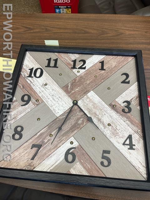 Shiplap Clock Donated by: Dick and Kathy Lahey