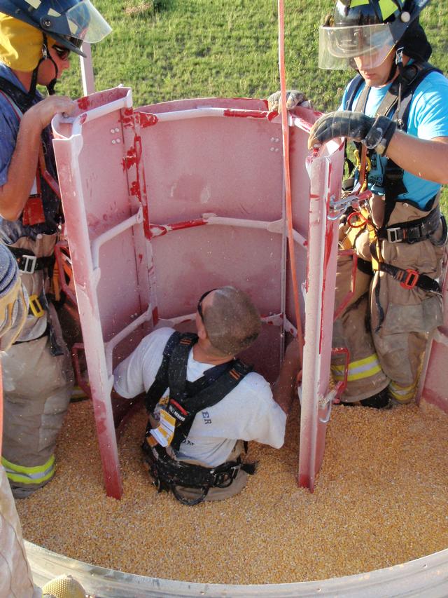 Firefighters Attend Grain Bin Rescue Class - Epworth Fire Department